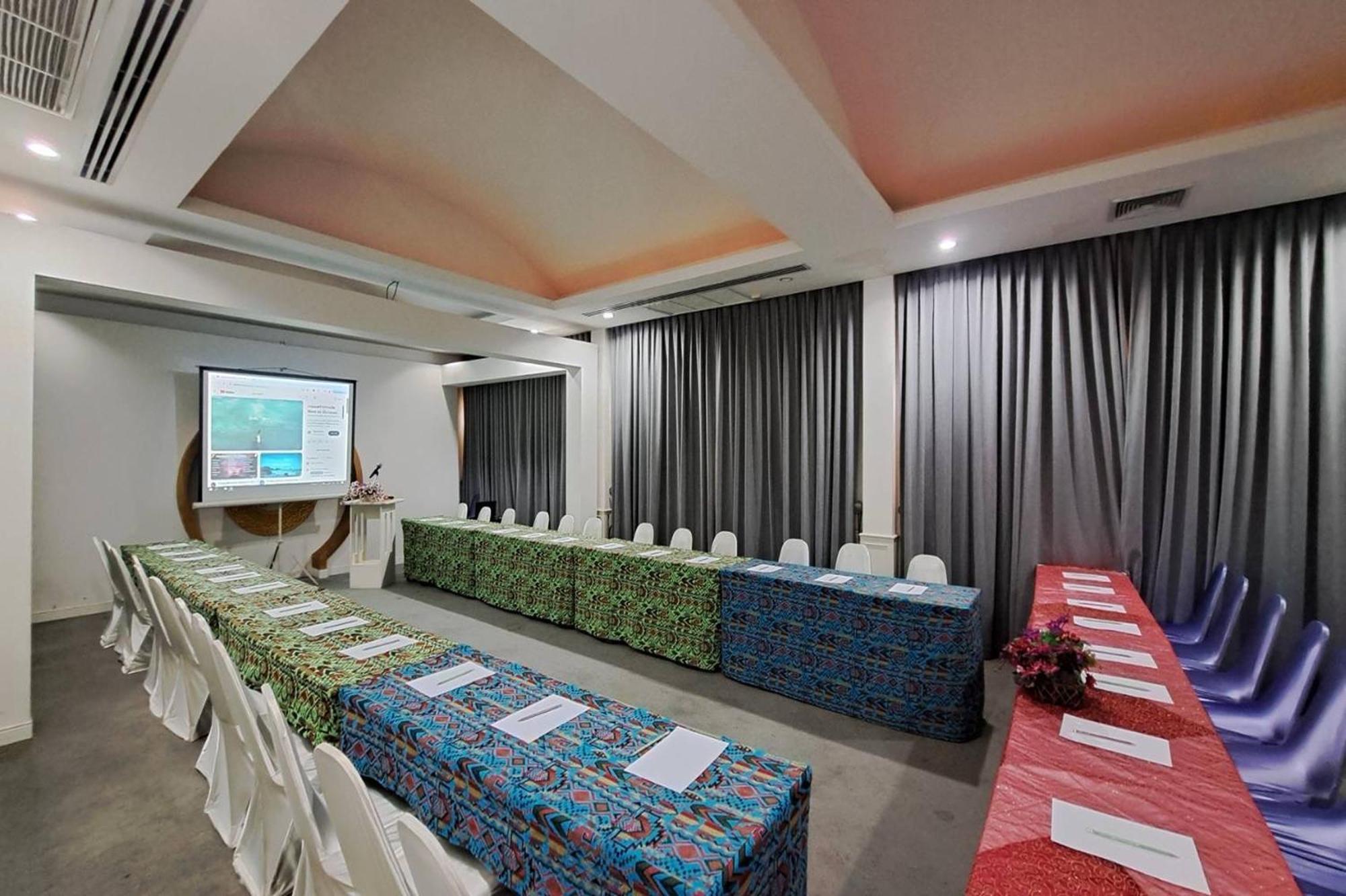 Rasa Boutique Hotel Чианграй Экстерьер фото