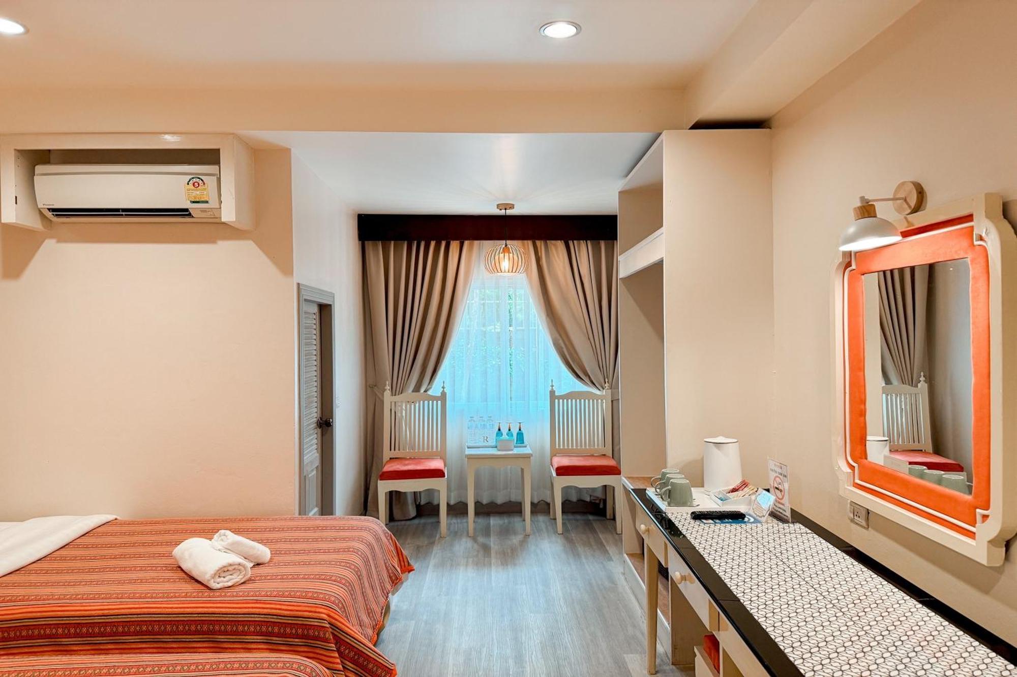 Rasa Boutique Hotel Чианграй Экстерьер фото